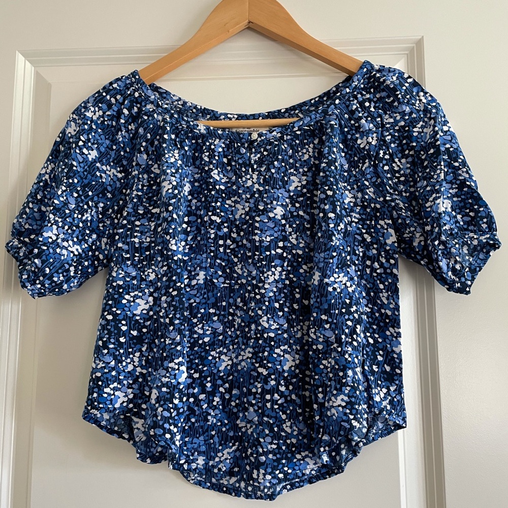 Blue and white polka dot cropped blouse